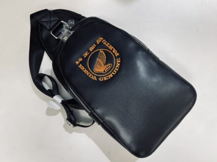 HONDA　純正部品　ボディバッグ　刺繍加工