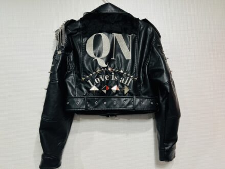 QN Love is all 革ジャン持ち込みスタッズ加工